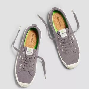 Cariuma NWT OCA Low Mystic Grey Canvas Sneaker